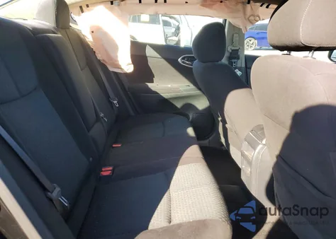 2015 Nissan Sentra S z USA, uszkodzony, nr VIN 3N1AB7AP4FY316957